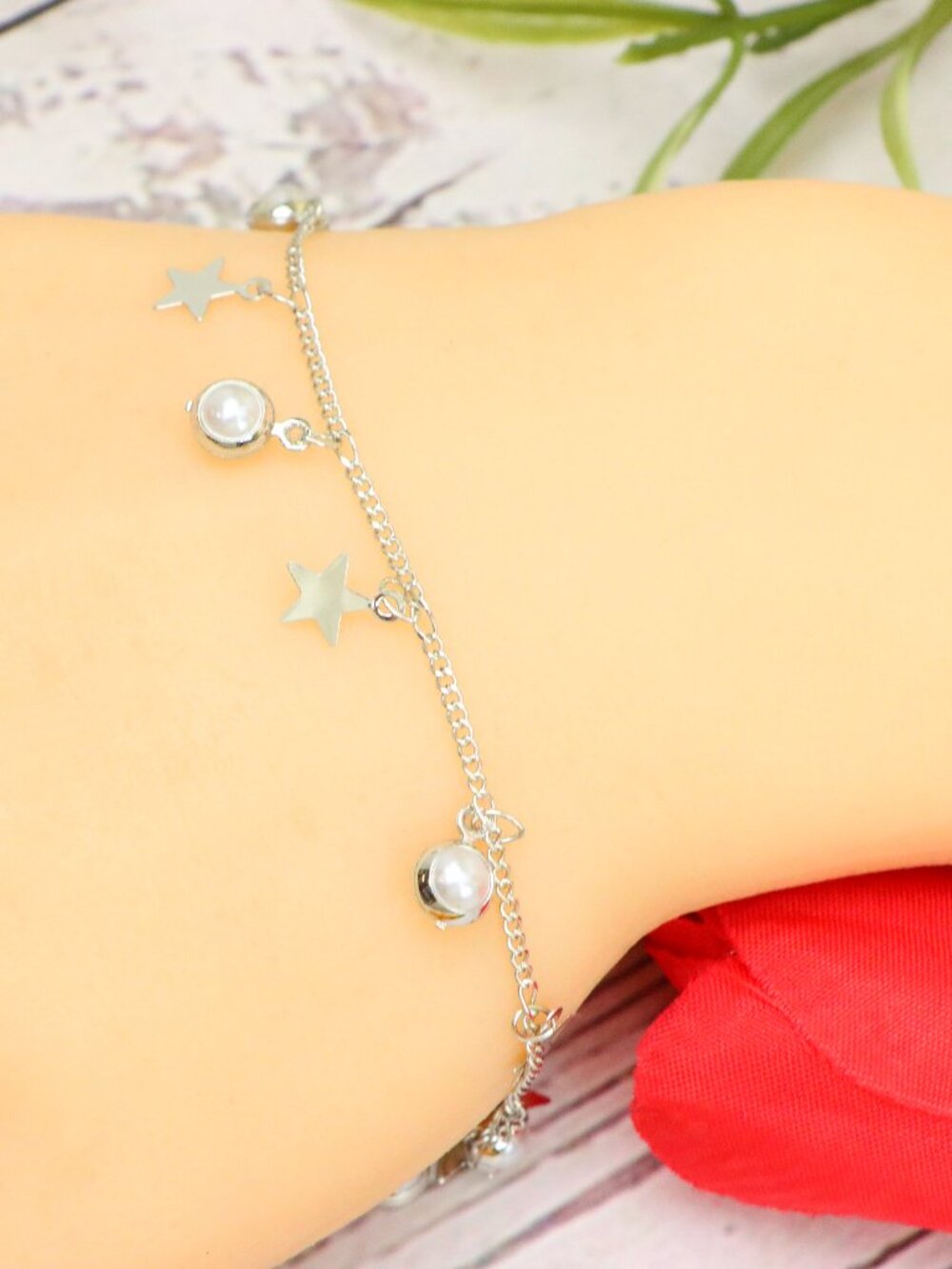 Silver Color Elegant Star Charm Bracelet Pearl Dangle Quality Wristlet WALRCN111